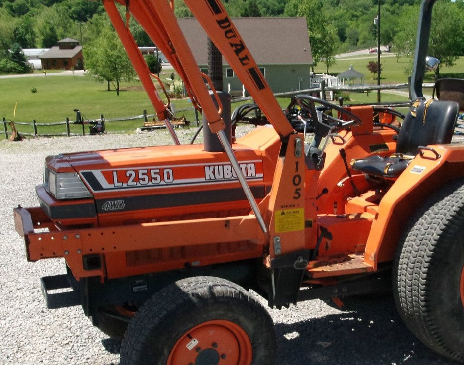 KUBOTA L2550 USZCZELKA GŁOWICY